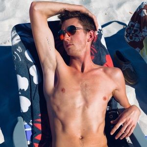 Meet your Posher, Jonathan